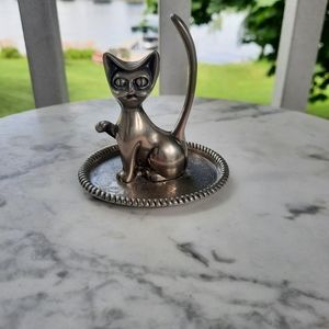 Vtg.Ring Holder #1